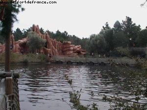 Disneyland Tokyo - Trip Around the World