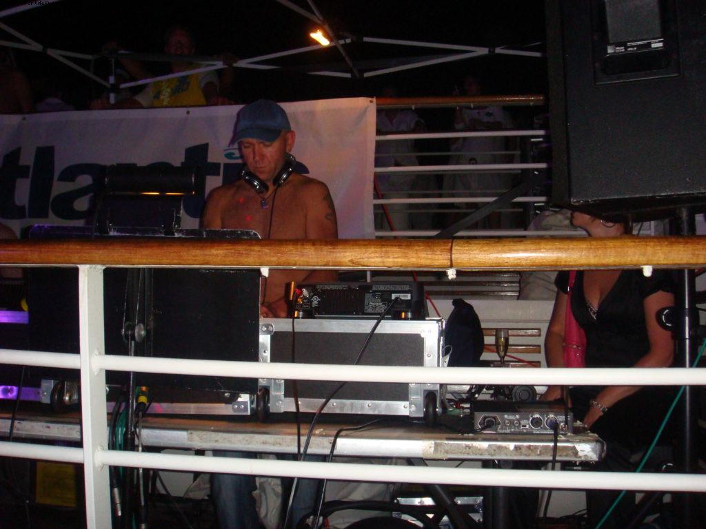 White Party - Our 22nd Atlantis cruise (Navigator of the seas)