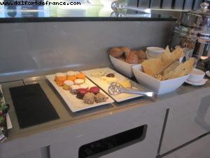 Qantas 1st Class Lounge - Sydney