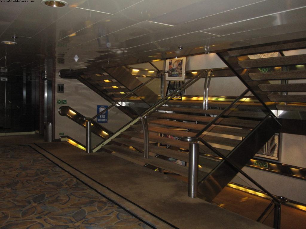 The first ever 100% gay French cruise (Bleu de France)