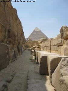 pyramid of giza - Cairo - Atlantis Cruise - Ms Celebrity Solstice (August 2009)
