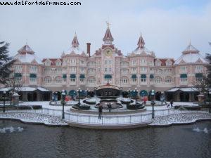 Disneyland Paris sous la neige
