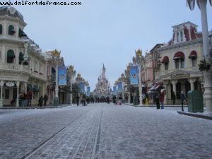 Disneyland Paris sous la neige