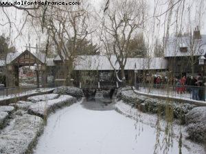 Disneyland Paris sous la neige