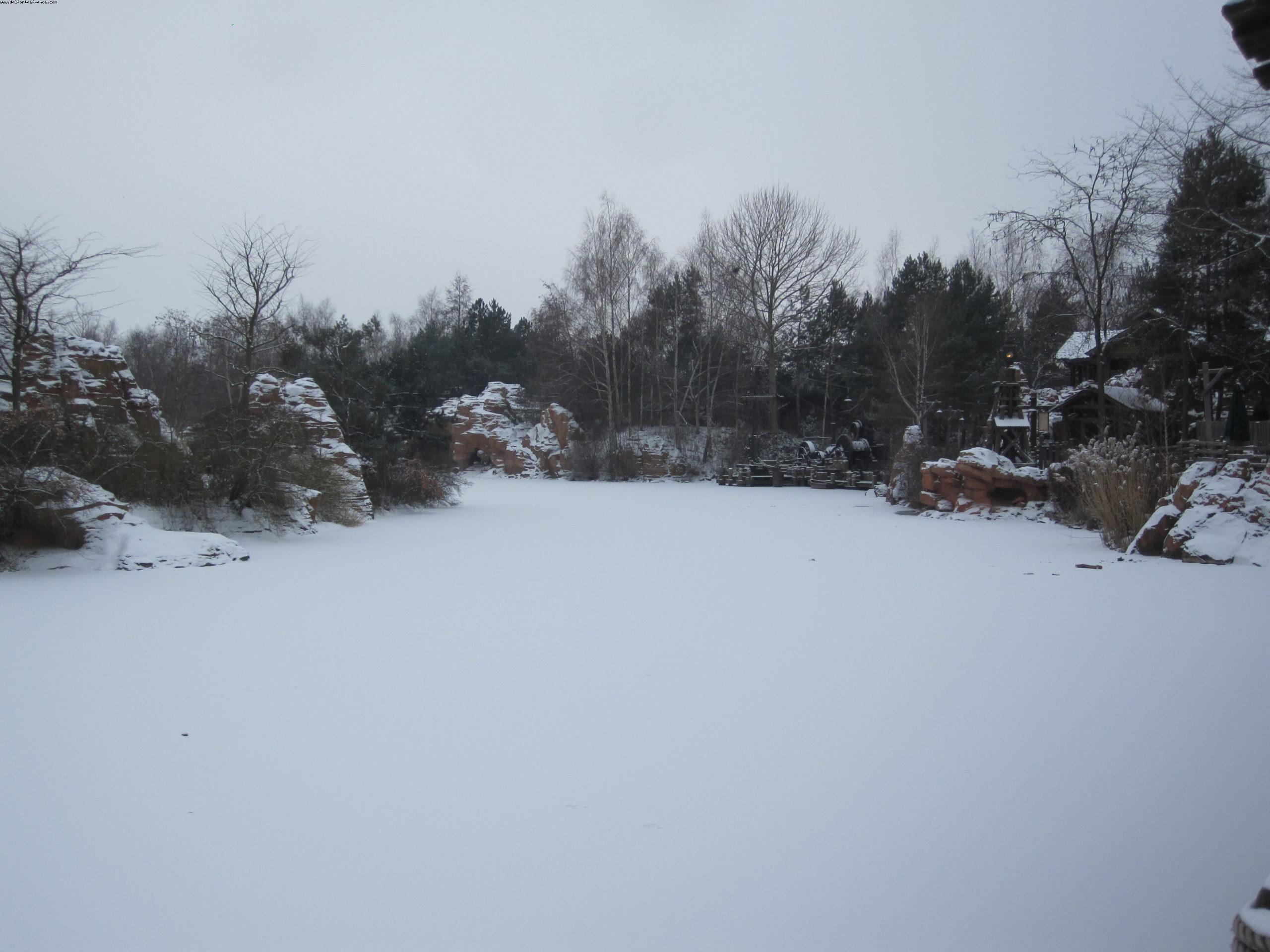 Disneyland Paris sous la neige
