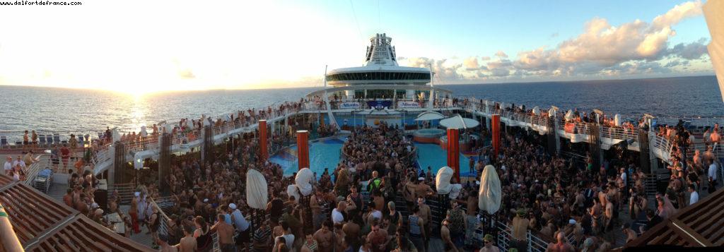 Dog Tag Tea Dance - Our 44th Atlantis cruise (Independance of the Seas)