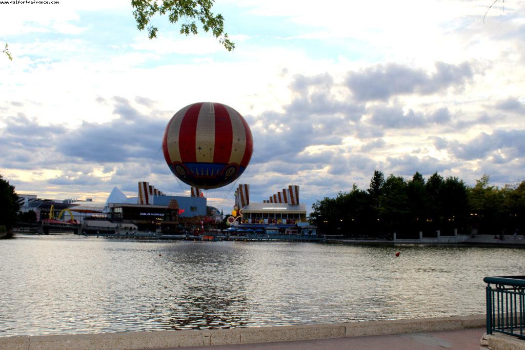 Walt Disney Studios - Disneyland Paris - Eric et Michel Le Mariage - Disneyland Paris