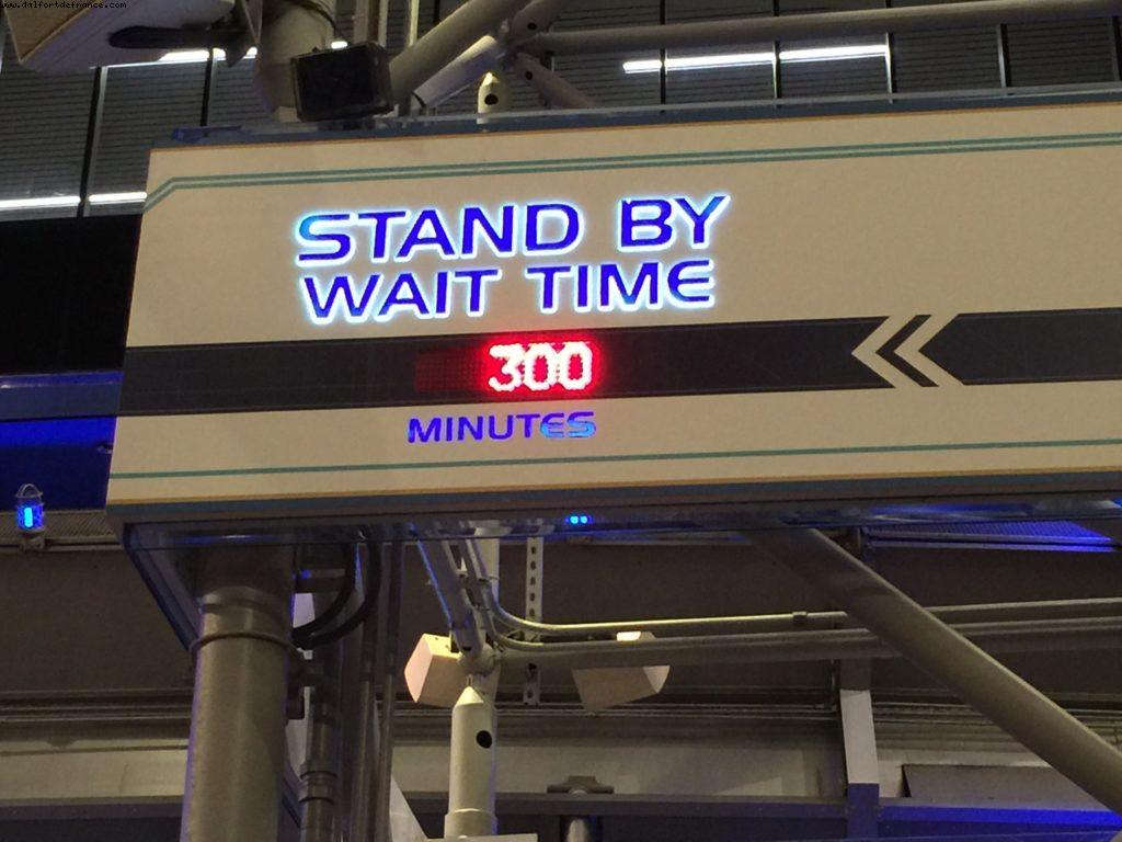 5 hours waiting for Test Track! - NYE Epcot - Walt Disney World
