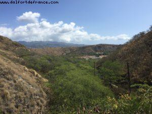 Hiking Diamon Head - Honolulu - Oahu