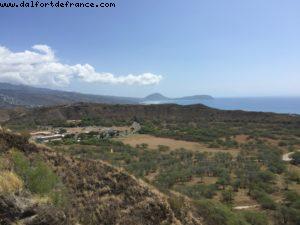 Hiking Diamon Head - Honolulu - Oahu