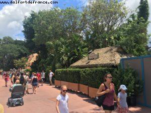 A wall @ Mexico border - Epcot - Walt Disney World