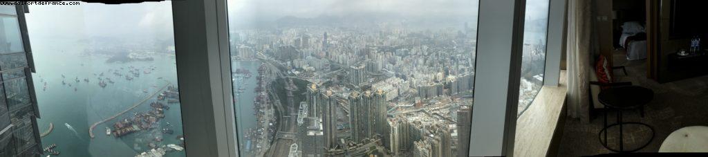 vue de Suite 110-08 - 450 Meters above ground level - Hôtel Ritz Carlton- Hôtel le plus élevé au monde (étages) - Hong Kong 
