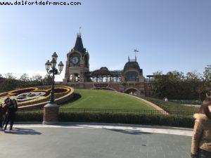 Entrance - Shanghai Disneyland
