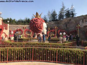 Alice in Wonderland Maze - Shanghai Disneyland