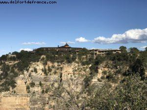 Yeah! Arriving back to the Hôtel - Randonnée sur la piste 'Bright Angel Trail' - Rive Sud - Grand Canyon Village