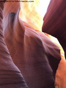 Lower Antelope Canyon - Lac Powel - Parc de la tribu des Navajos