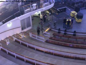 Olivia Newton John répète dans l'Aquatheater - Notre 64eme croisière Atlantis (à bord de l'Harmony of the Seas)