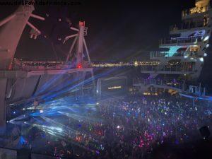 Above and Beyon in concert - Aquatheater Suite #8730 - Our 75th Atlantis cruise (Oasis of the Seas)