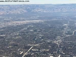 AA6033 - LAX-> SFO - Flying over Cuppertino 