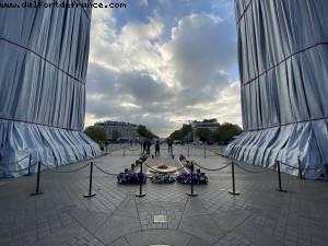 Arc de triomphe wrapped by Christo - Paris, France