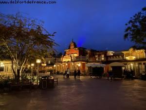 Lockdown #2 - Last hours before closing - Disneyland Paris, France
