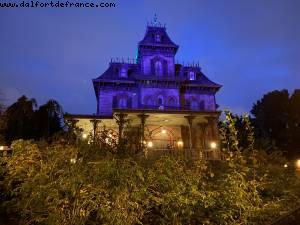 Lockdown #2 - Last hours before closing - Disneyland Paris, France