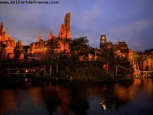 Lockdown #2 - Last hours before closing - Disneyland Paris, France