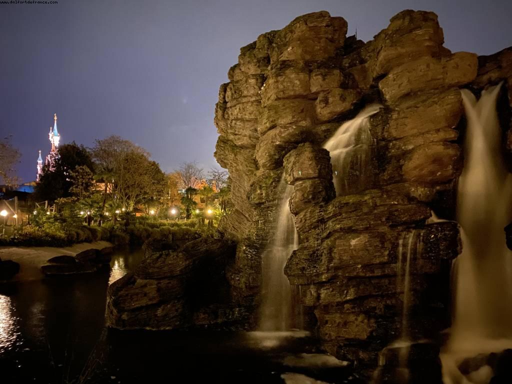 Lockdown #2 - Last hours before closing - Disneyland Paris, France
