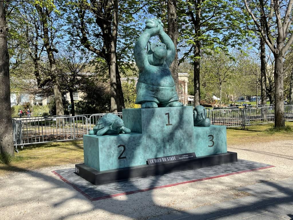 Lockdown #3 - Expo The Cat from Geluck - Champs Elysées - Paris, France 