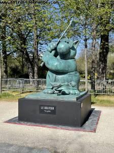 Lockdown #3 - Expo The Cat from Geluck - Champs Elysées - Paris, France 