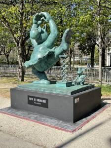 Lockdown #3 - Expo The Cat from Geluck - Champs Elysées - Paris, France 