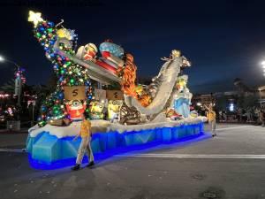 Hollidays Parade - Universal Studios - Universal - Orlando, Florida