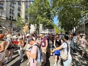 1006 La Marche des fiertés de Paris