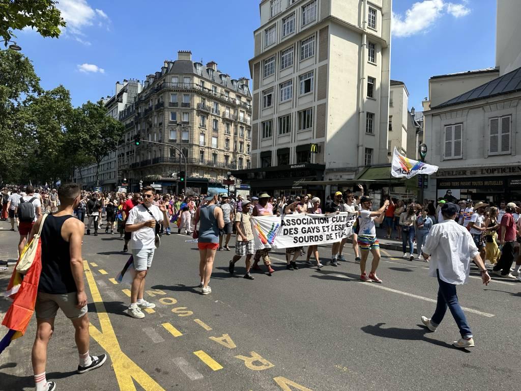La Marche des fiertés de Paris