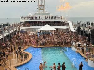 Dog tag tea dance -Croisière Atlantis de Singapour à Bangkok