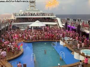 Pink Party -Croisière Atlantis de Singapour à Bangkok