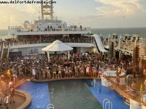 Disco Daze Tea Dance -Croisière Atlantis de Singapour à Bangkok