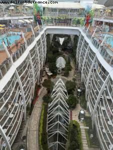 Atlantis biggest gay cruise ever - Oasis of the seas