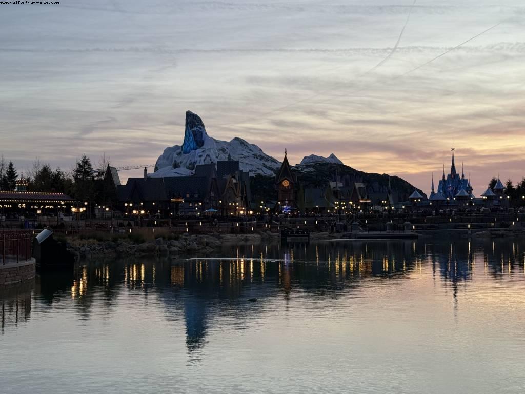 Avant-Premiere Disney Adventure World Park - Disneyland Paris